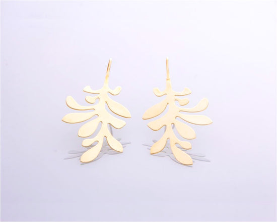 Load image into Gallery viewer, Maria Leaf Earrings
