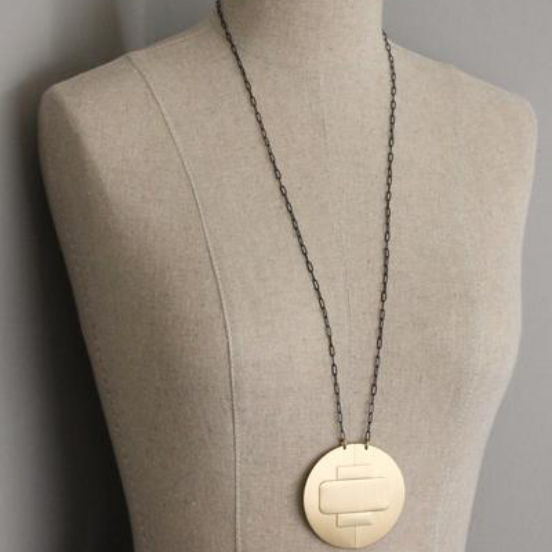 Load image into Gallery viewer, Olivia Gold Pendant Long Necklace
