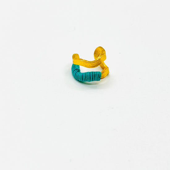 Load image into Gallery viewer, Bruma Small Ear Cuff
