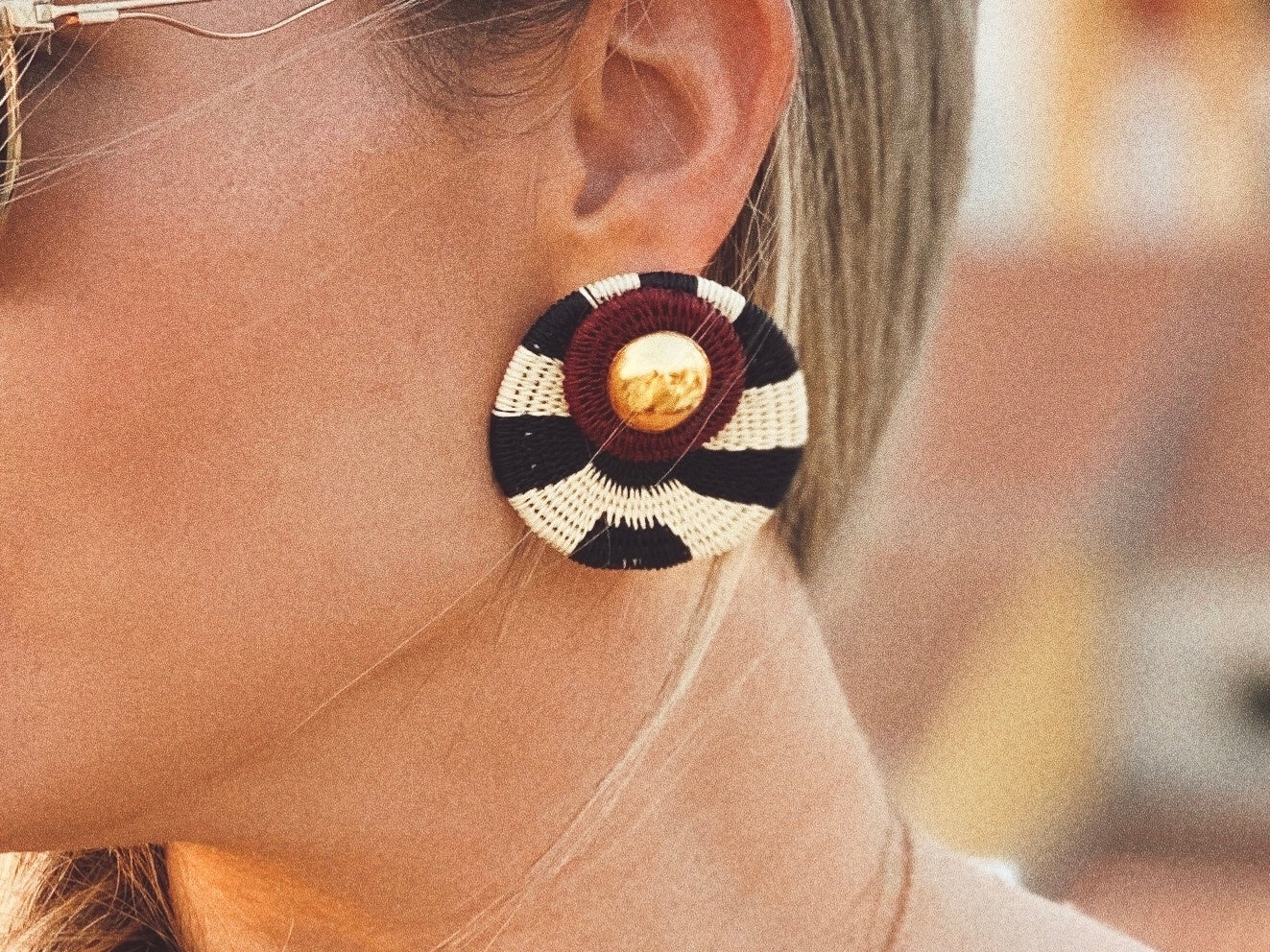 Load image into Gallery viewer, Capella Earrings
