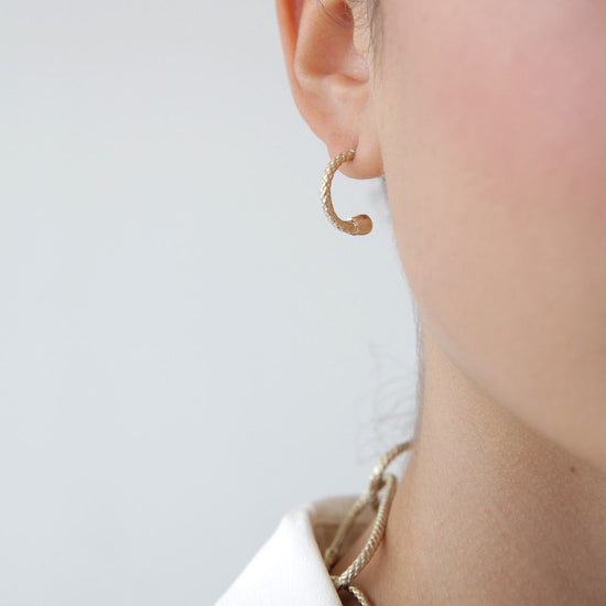 Estrella Gold Hoop Earrings