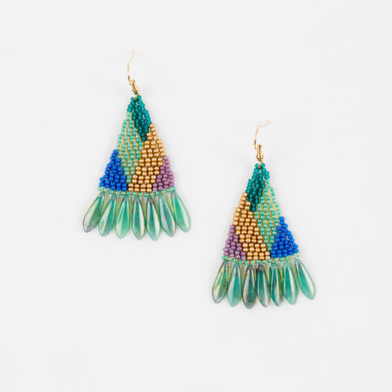 Cargar imagen en el visor de la galería, Gabriela Fringe Earrings
