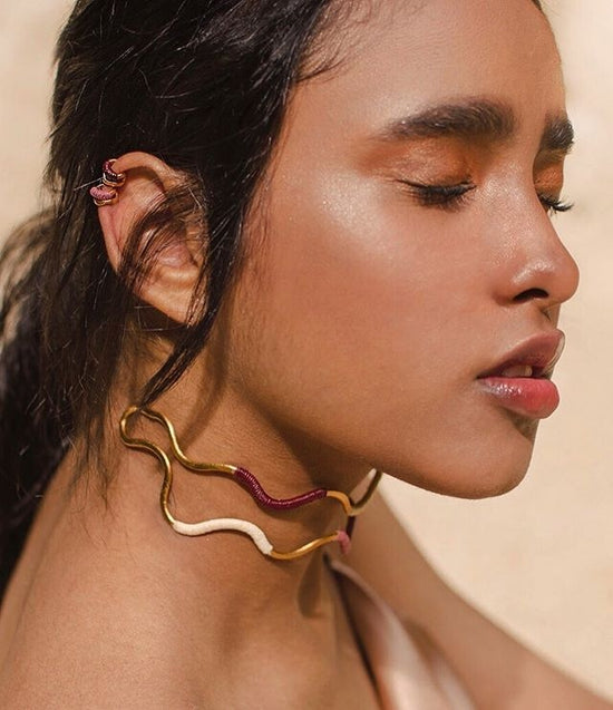 Load image into Gallery viewer, Bruma Small Ear Cuff
