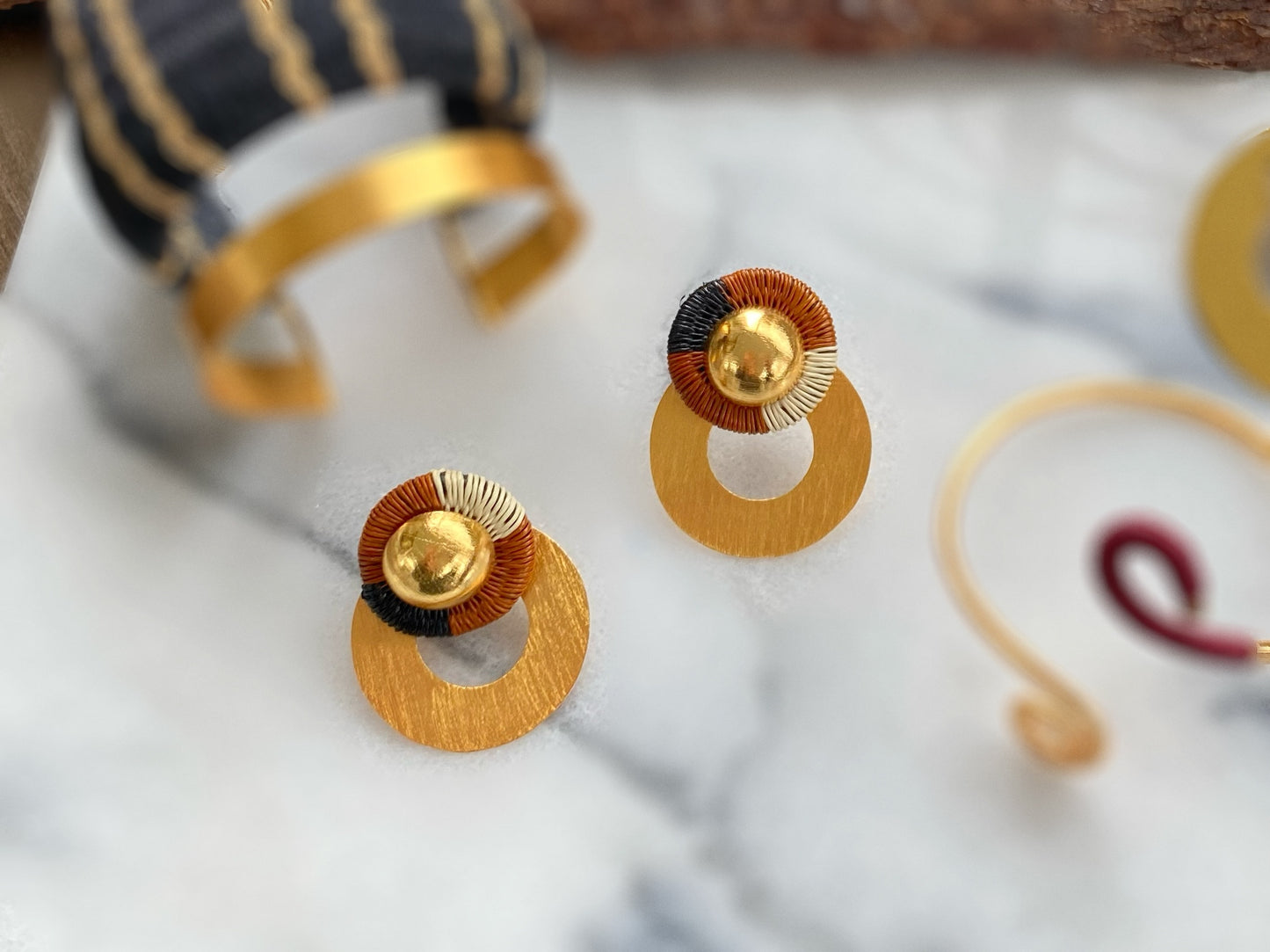 Carina Lyra 2-in-1 with Gold Hoop